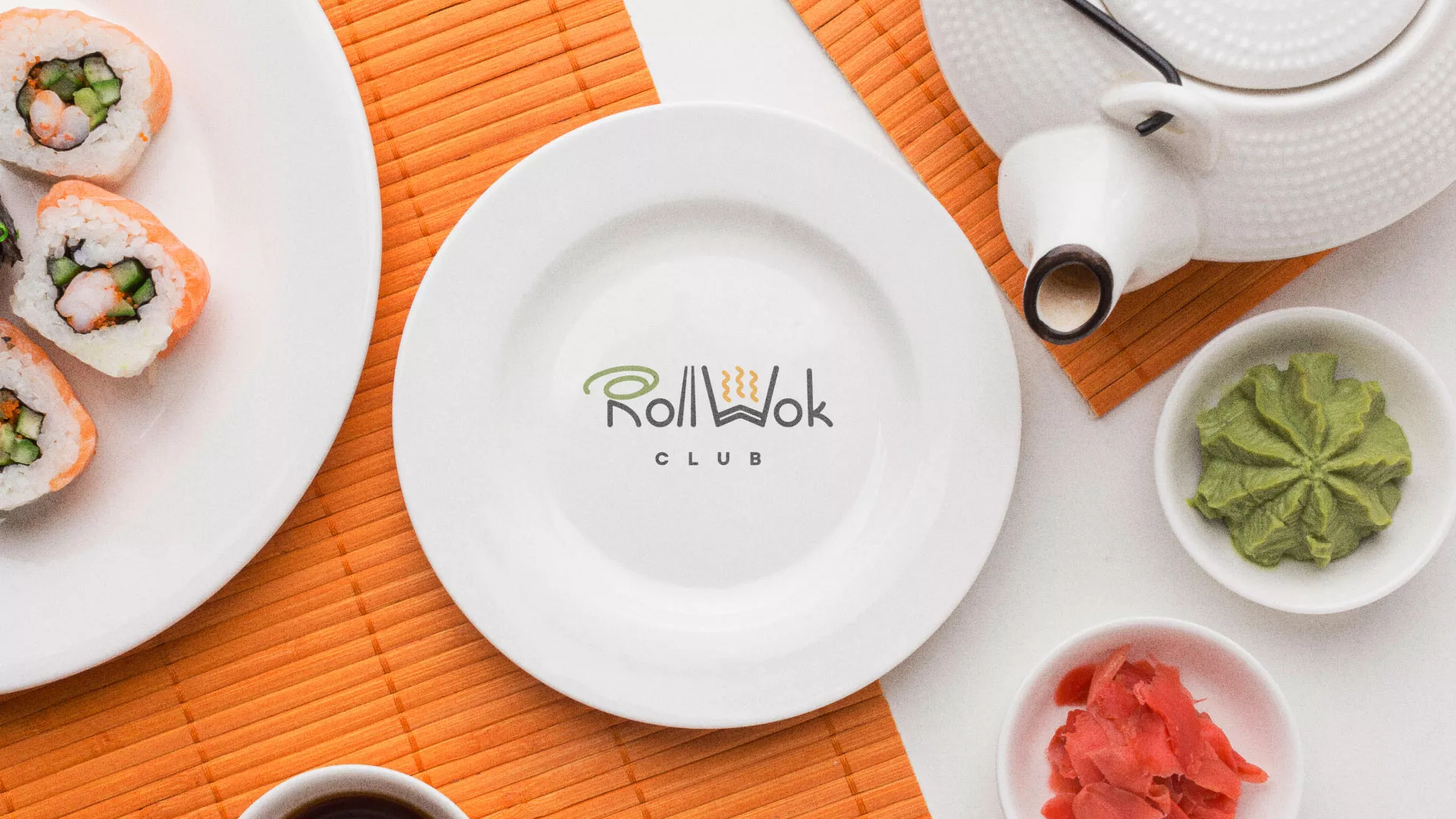 Разработка логотипа и фирменного стиля в Североморске для суши-бара «Roll Wok Club»